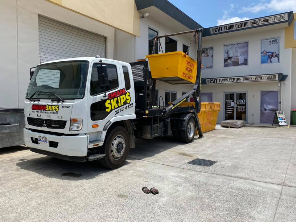 How To Properly Dispose Of E-Waste - cheapa skip bin vehicle outside of an office
